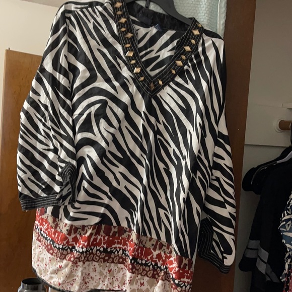 Zebra 🦓 top - Picture 2 of 5